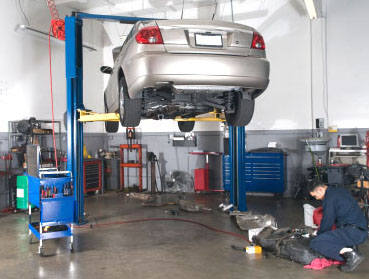 La actividad de los talleres de coches cae