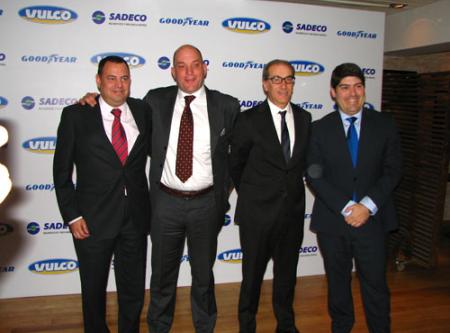 Raúl Sánchez, Mitchell Peeters, Félix Serrano y Alberto Villarreal