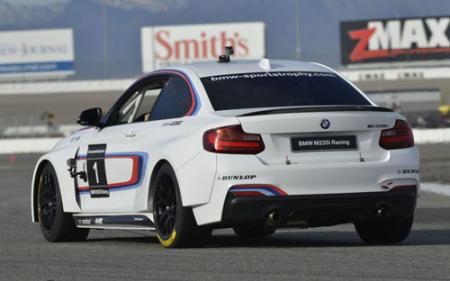 BMW M235i Racing	