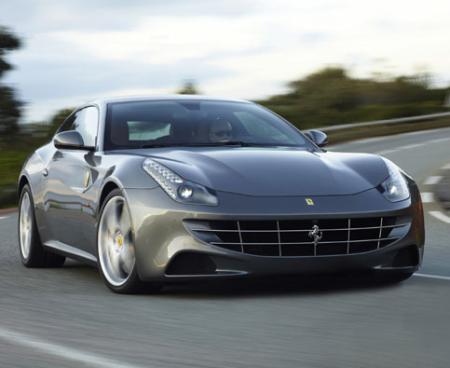 Bridgestone equipa al Ferrari FF