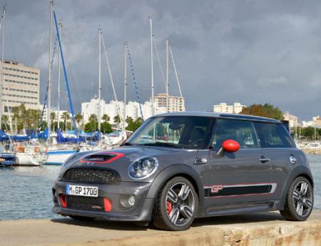 Kumho proveedor exclusivo del BMW MINI JCW GP