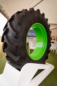 Nuevo Bridgestone VX-R TRACTOR